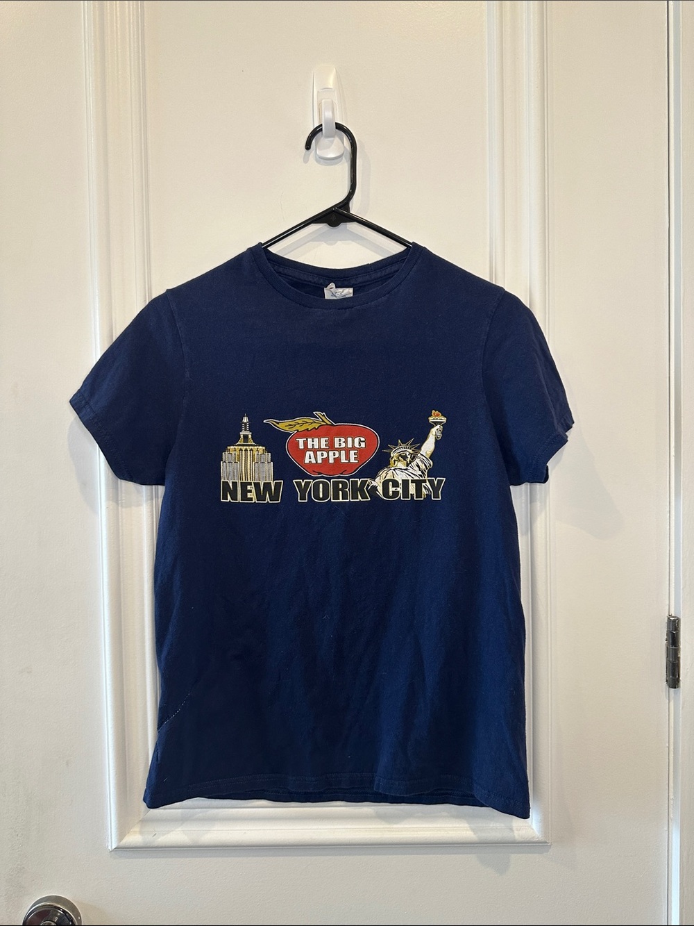 New York City 'The Big Apple' Graphic Tee - Navy